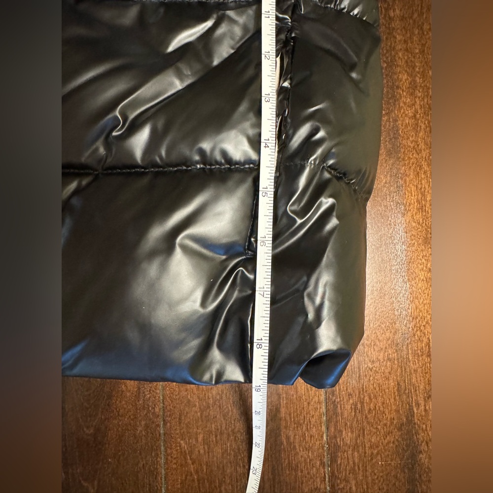NWOT J. Crew Girls' metallic cropped puffer jacket with PrimaLoft® - Picture 8 of 8